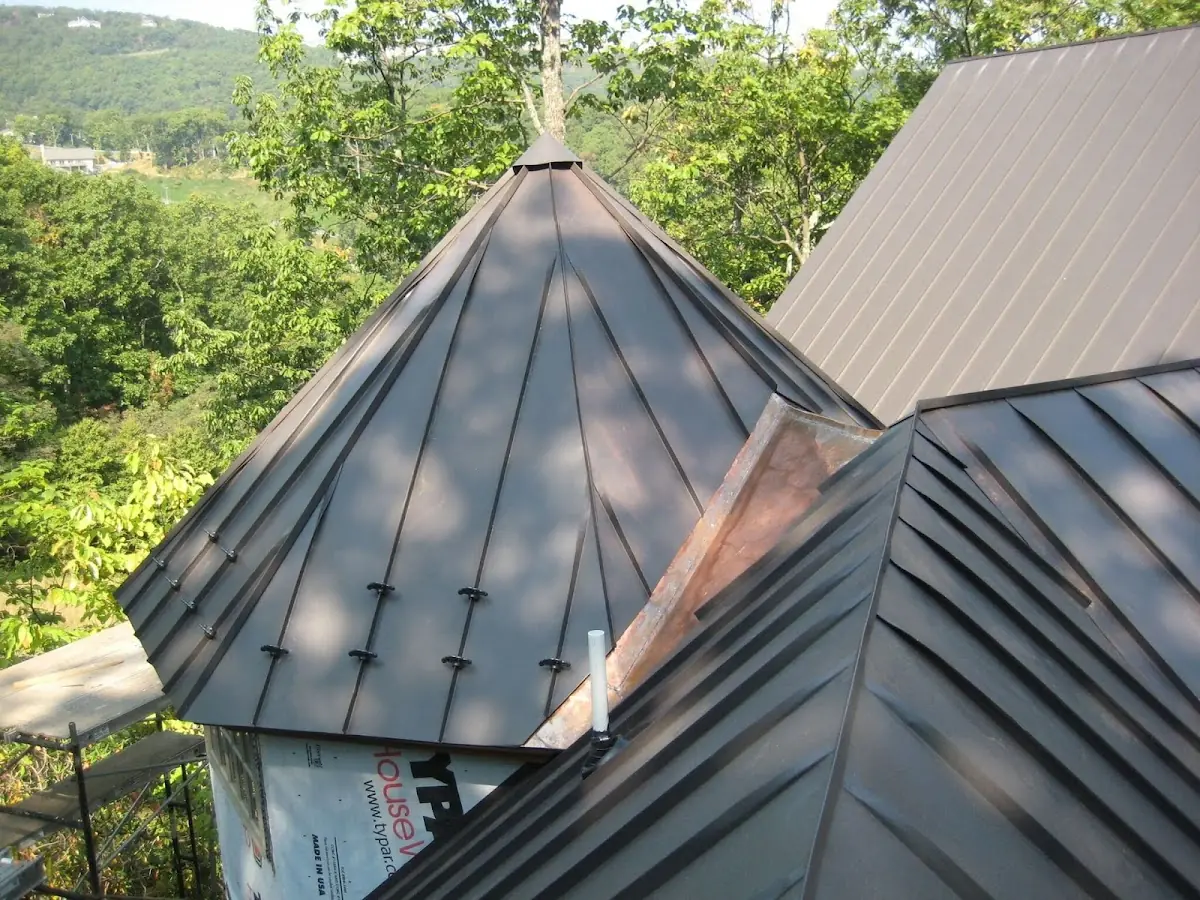 Professional Roof Tarp Installation by Craftsman Roofing in Blendon
